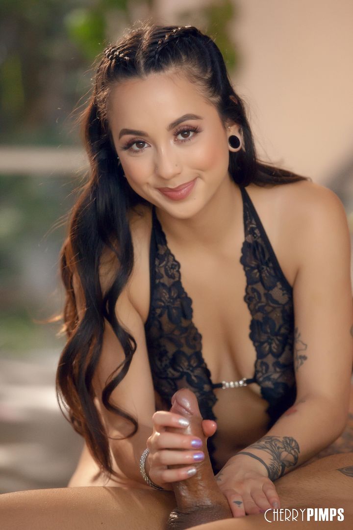 Mi Ha Doans Pussy Gives The Best Massages