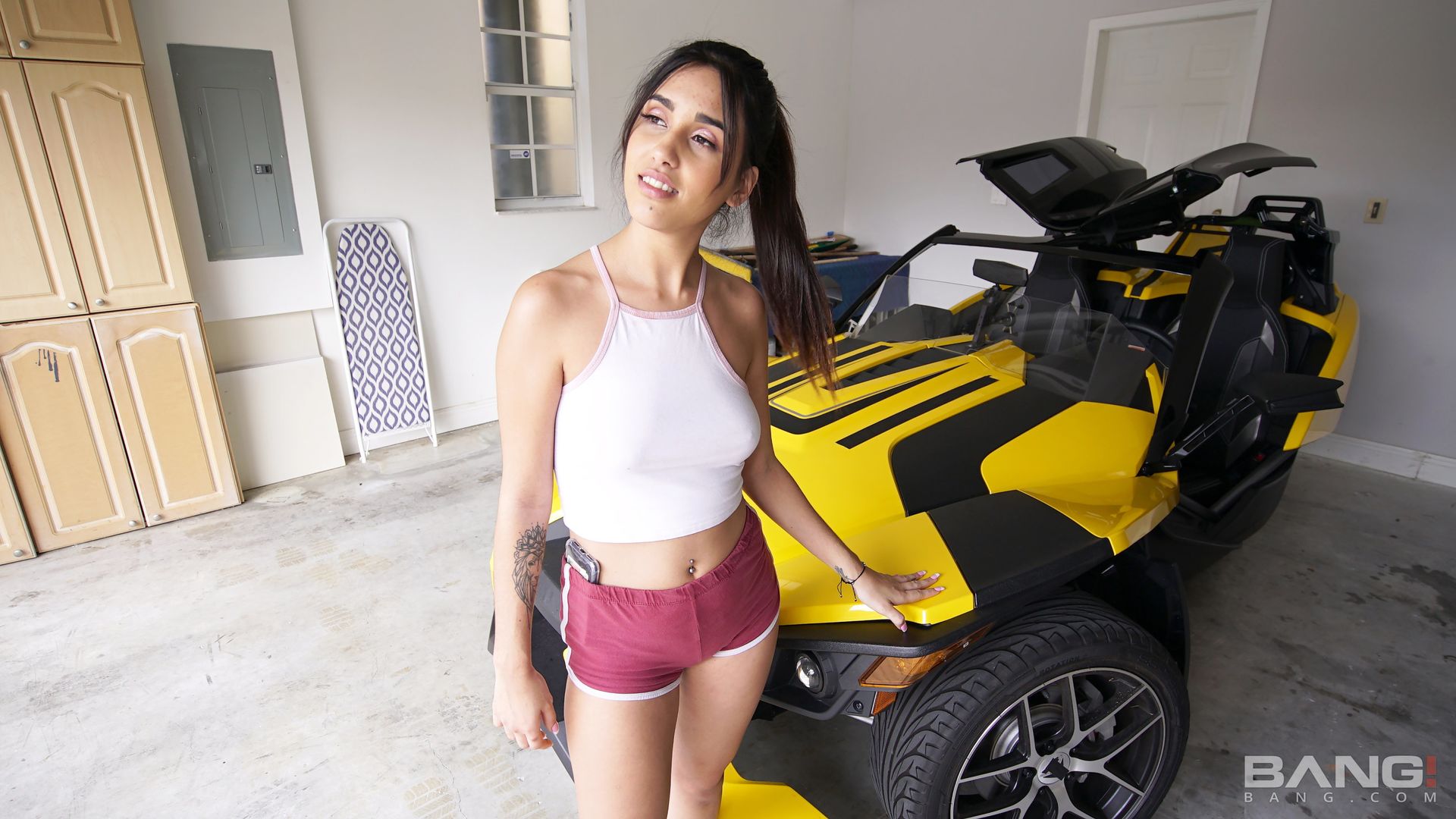 Penelope Fucks The Mechanic For Some Side Cash