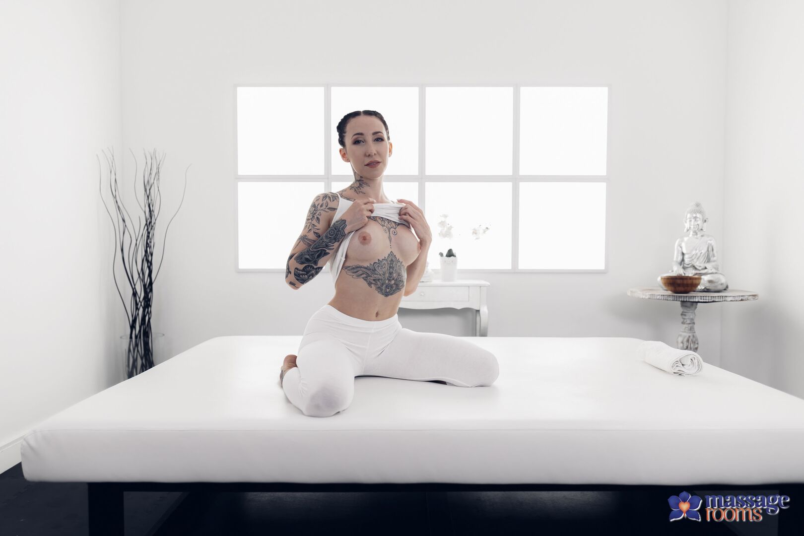 Tattooed Dutch girl loves to please
