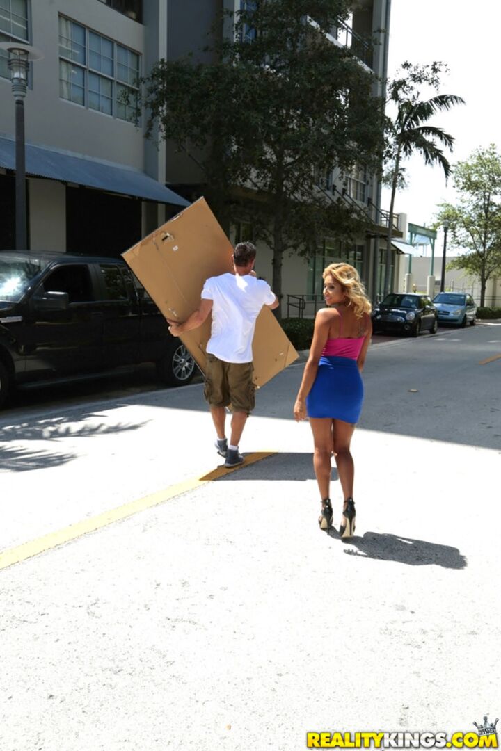 Naughty Nikki