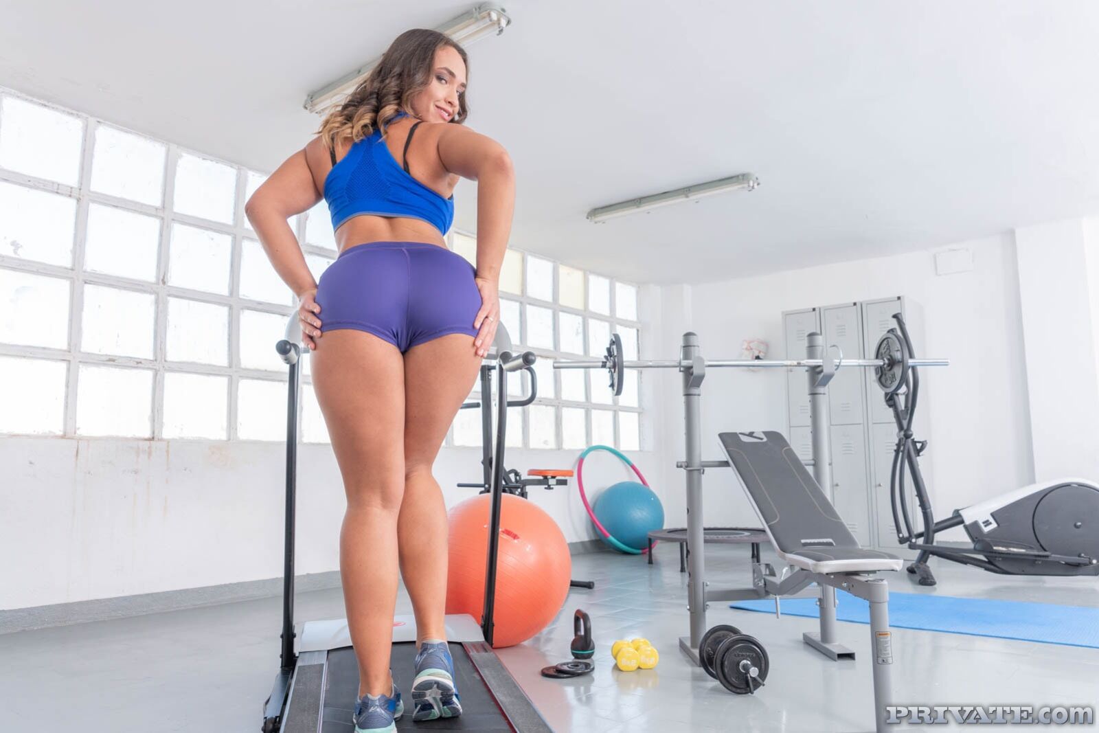 Gym Workout with Big Booty Briana