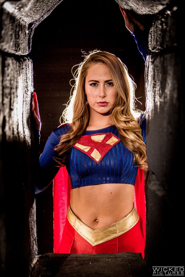 Supergirl XXX - An Axel Braun Parody