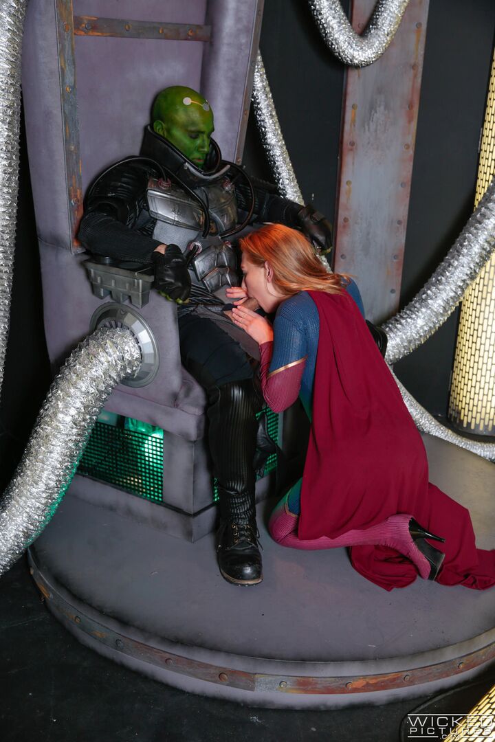Supergirl XXX - An Axel Braun Parody