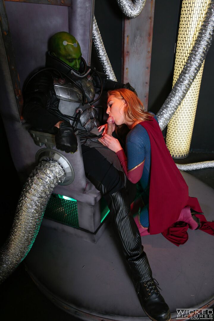 Supergirl XXX - An Axel Braun Parody