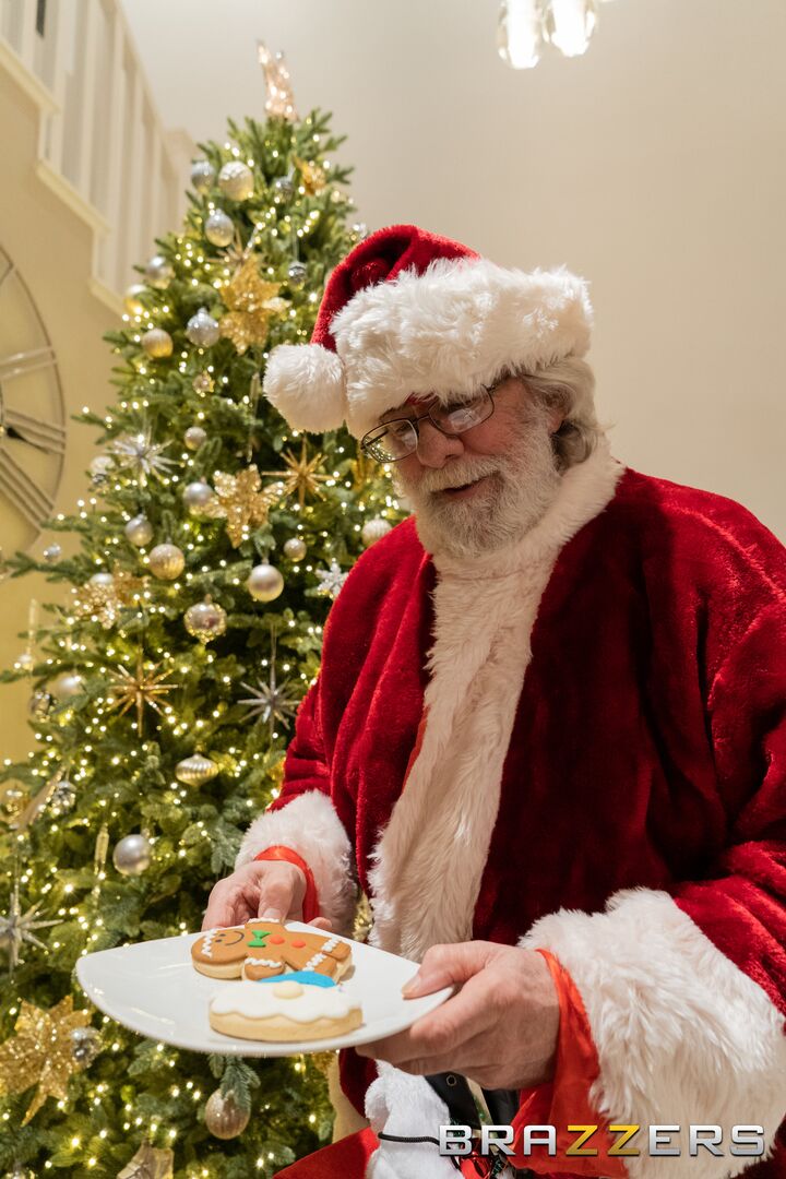 Claus Gets To Watch