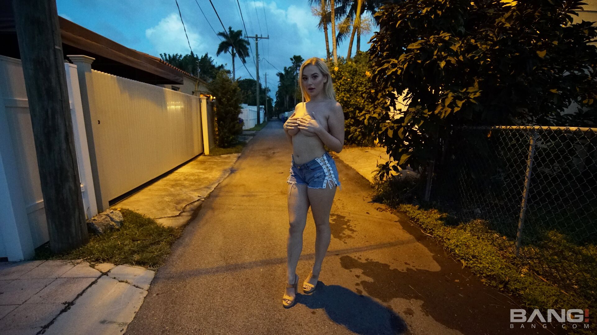 Blake Blossom Is An All Natural Blonde Babe