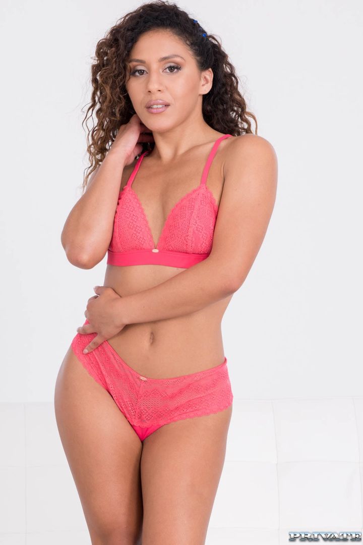 Latina Model Enjoys Photoshoot and Anal