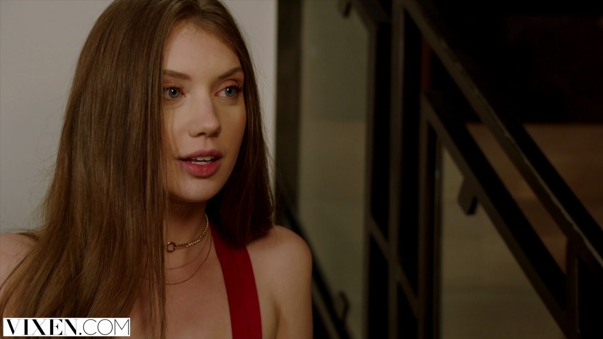 Horny Elena Hooks Up On Social Media