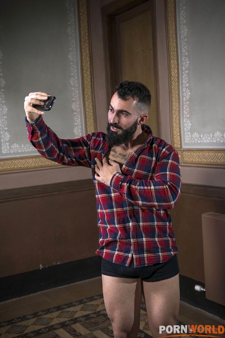 Graceful Latin Lady Julia Roca Works Her Hairy Twat for Random Guy in Park GP1744