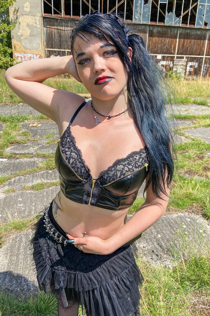 Goth Teen Slut Doreen Gets Dicked Down in a Former Airfield!