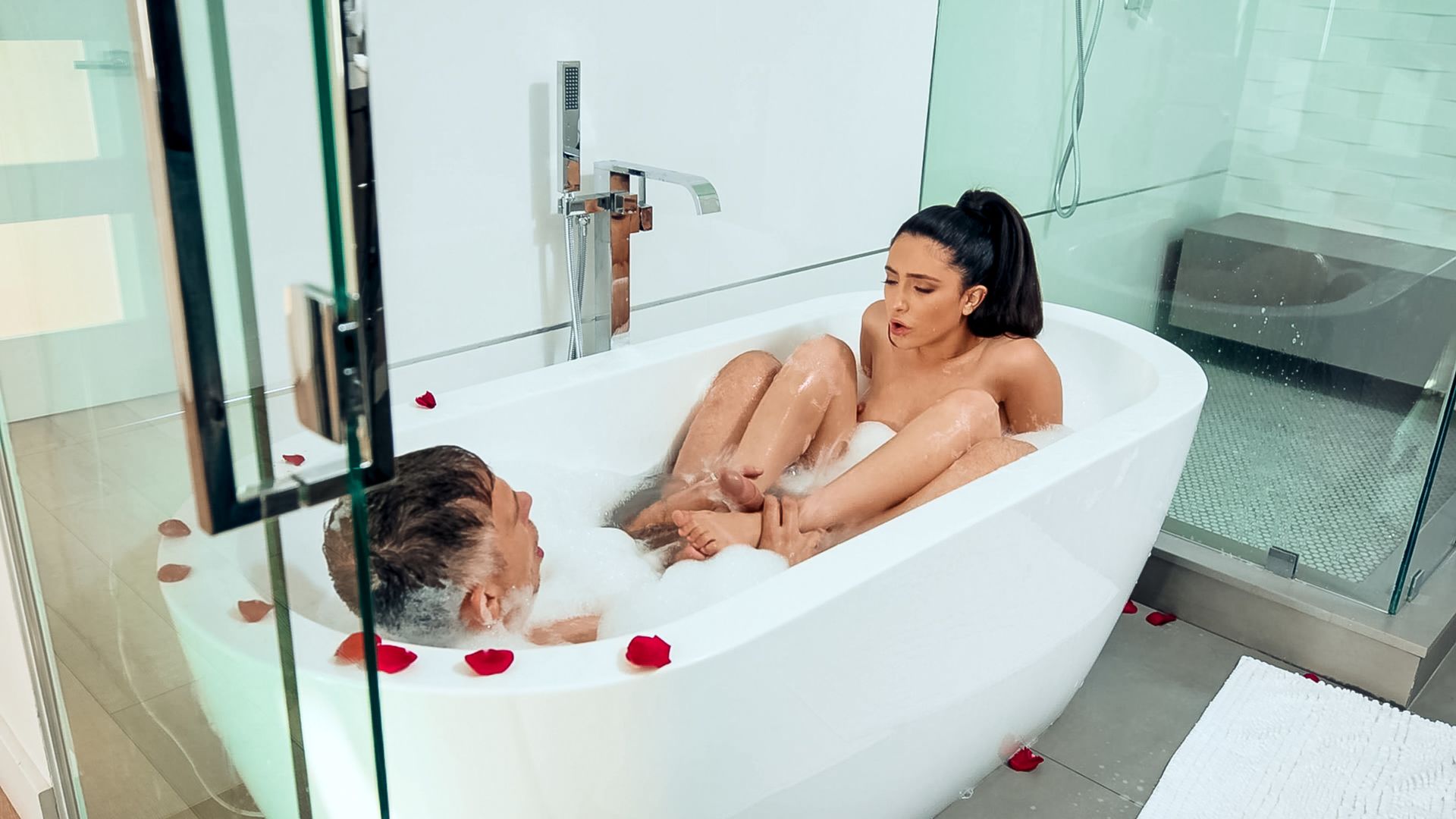 House Of Temptation: Episode 2