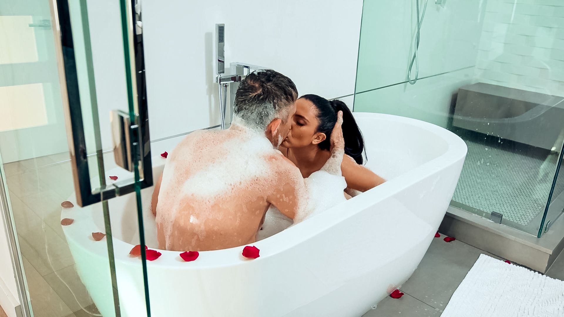 House Of Temptation: Episode 2