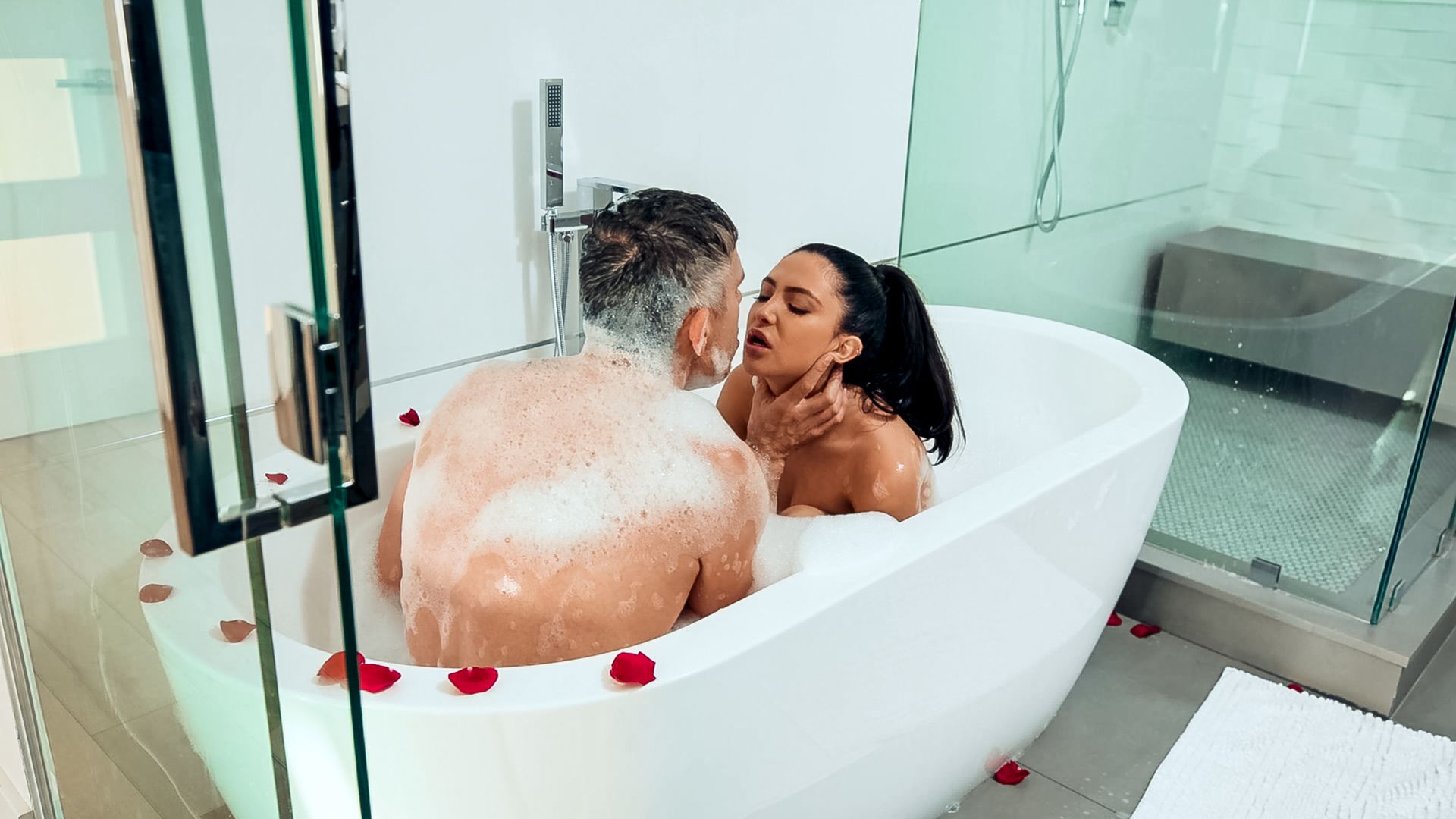 House Of Temptation: Episode 2