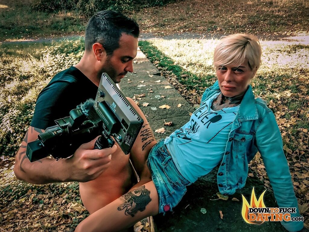 Vicky Hundt: Wins The Big Dick Lottery