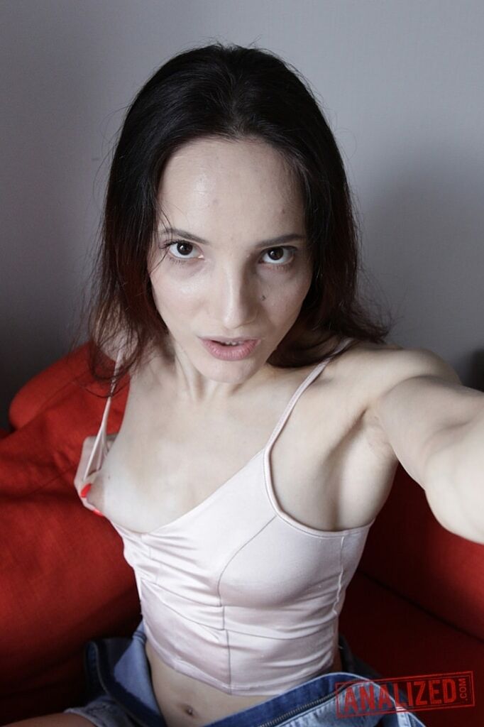 Mia Sanders: Blindfolded Anal Loving Slut