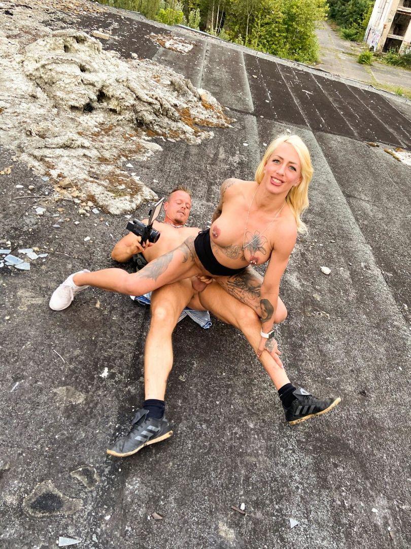 Hot Outdoor Fuck Date With Tattooed Cum Babe