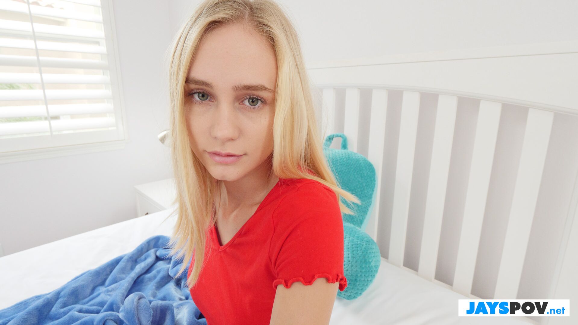 Alicia Williams Step Daughter Gets Facialized