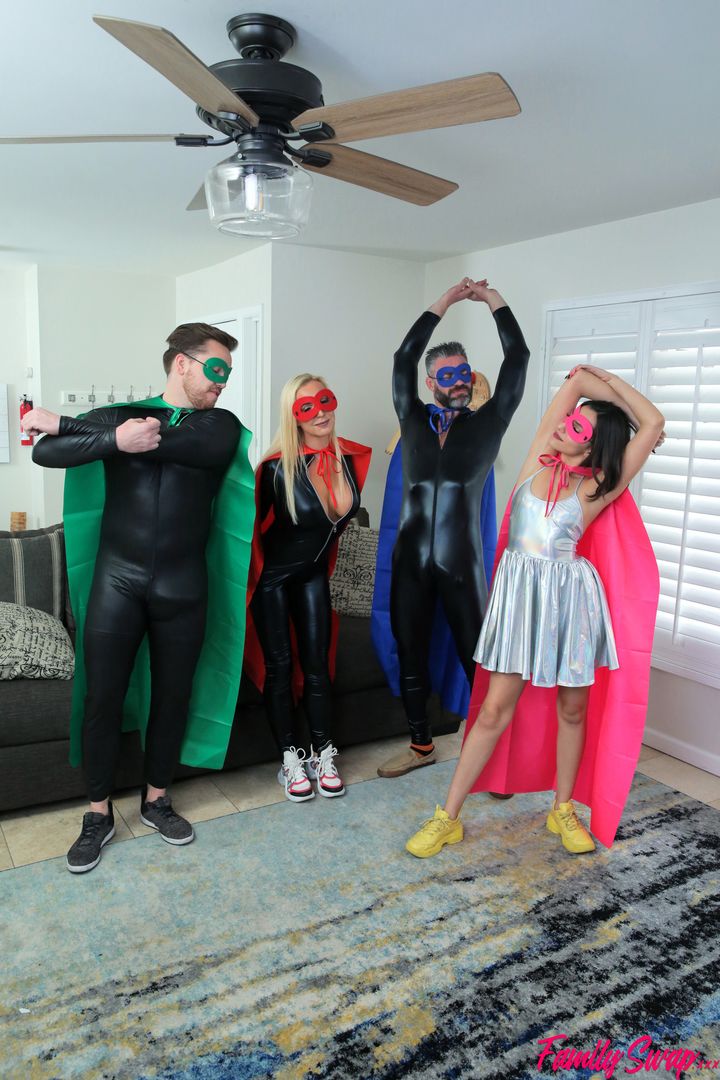 When My Swap Family Does A Super Hero Event - S3:E1