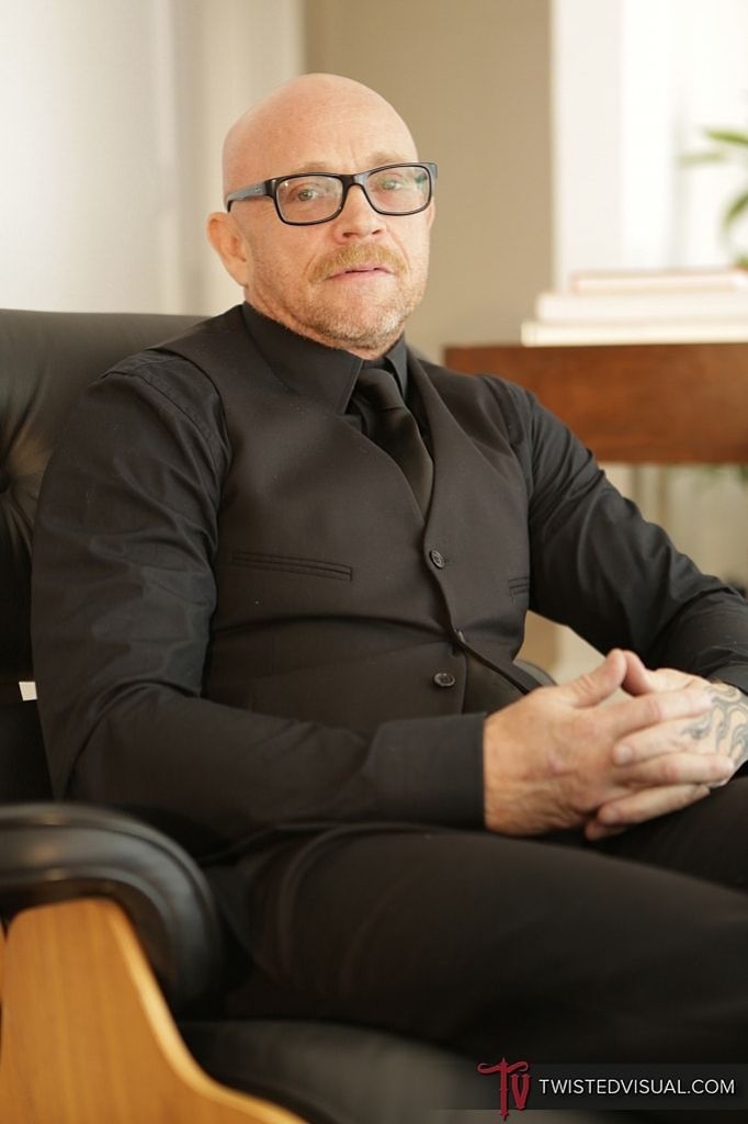 Buck Angel: Who's The Man!