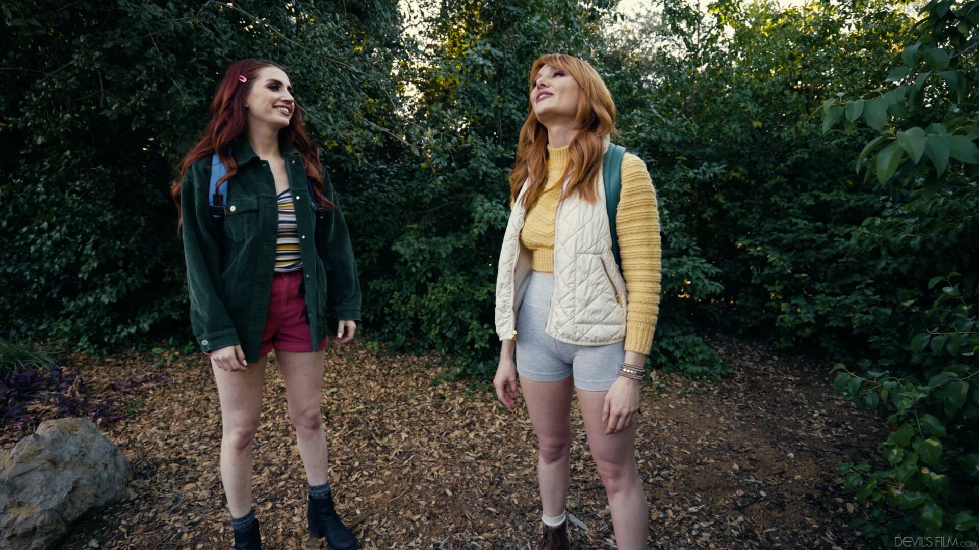 My Neighbor's A Lesbo!? - Aria Carson & Lacy Lennon