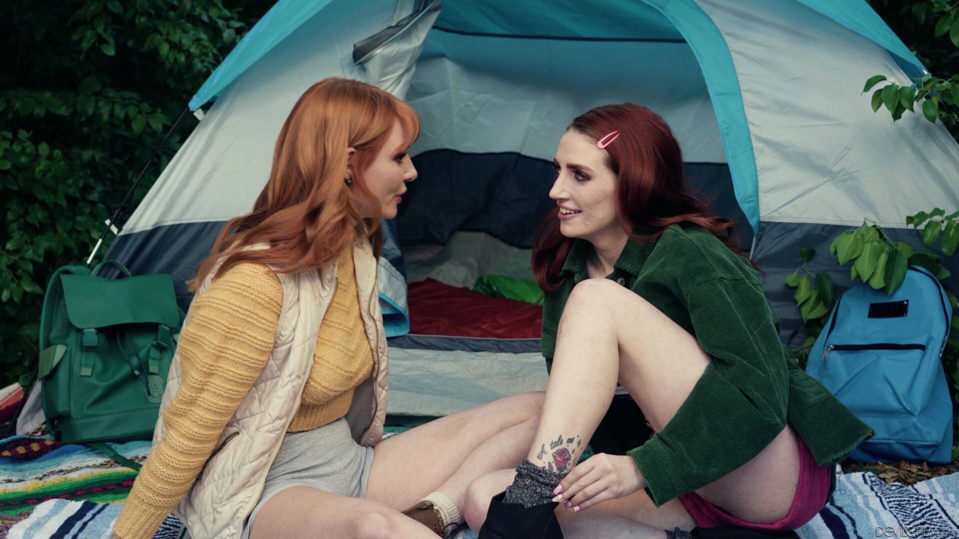 My Neighbor's A Lesbo!? - Aria Carson & Lacy Lennon