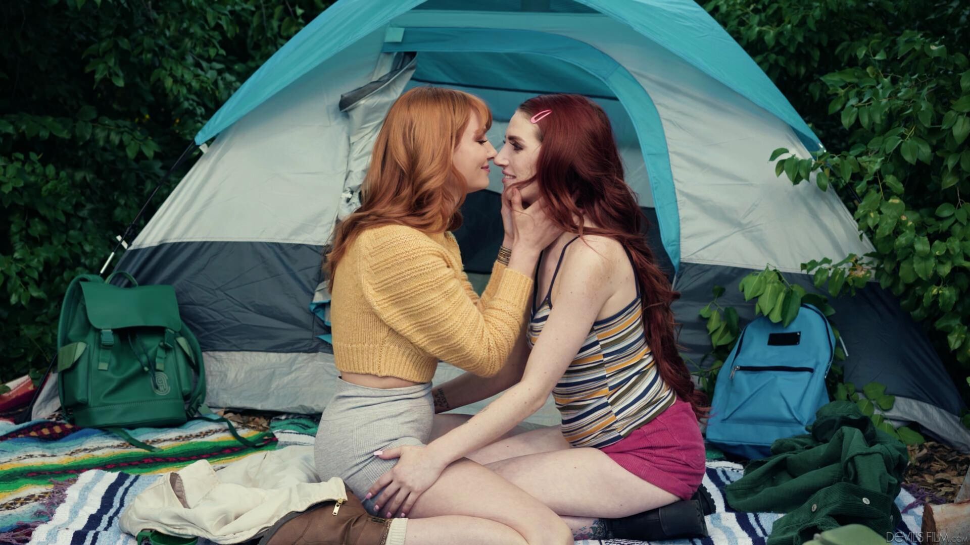 My Neighbor's A Lesbo!? - Aria Carson & Lacy Lennon
