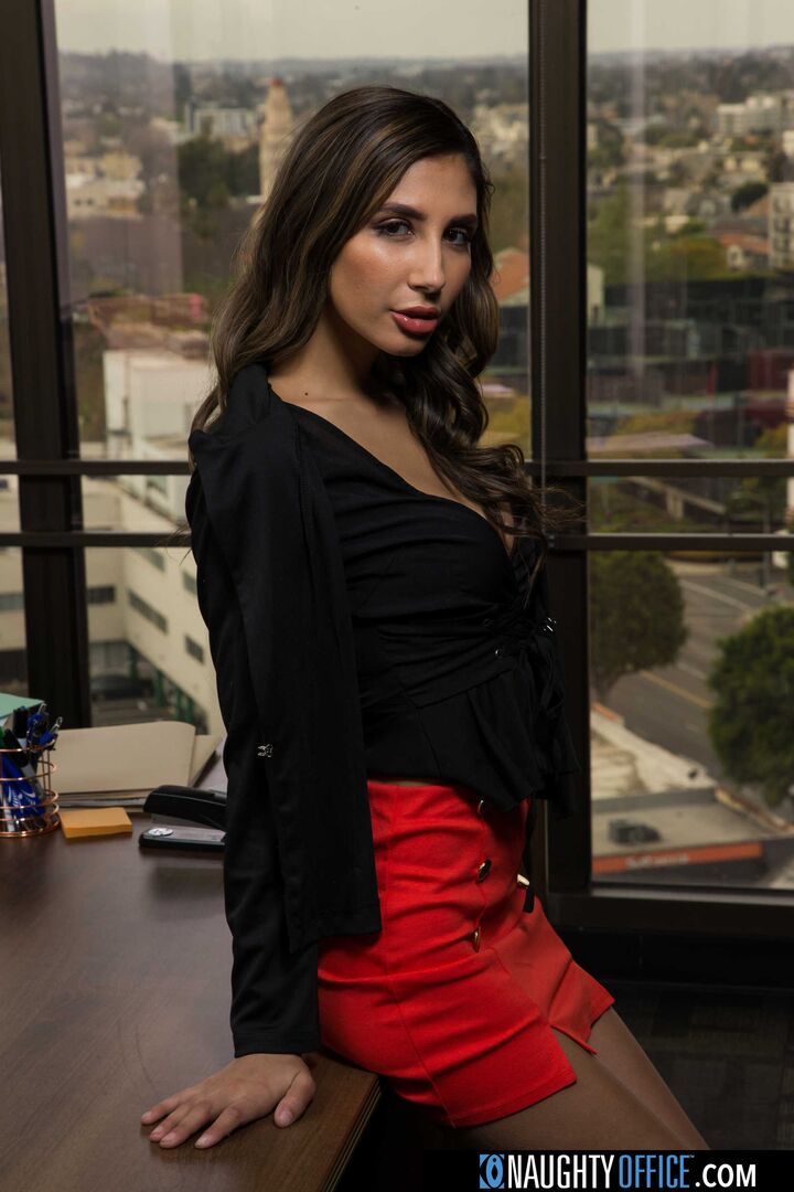 Sexy Gianna Dior is horny in the office