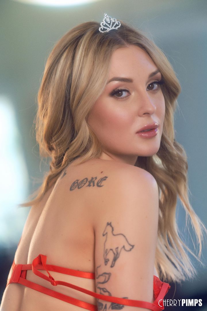 Charlotte Loves Making You Cum To Her JOI