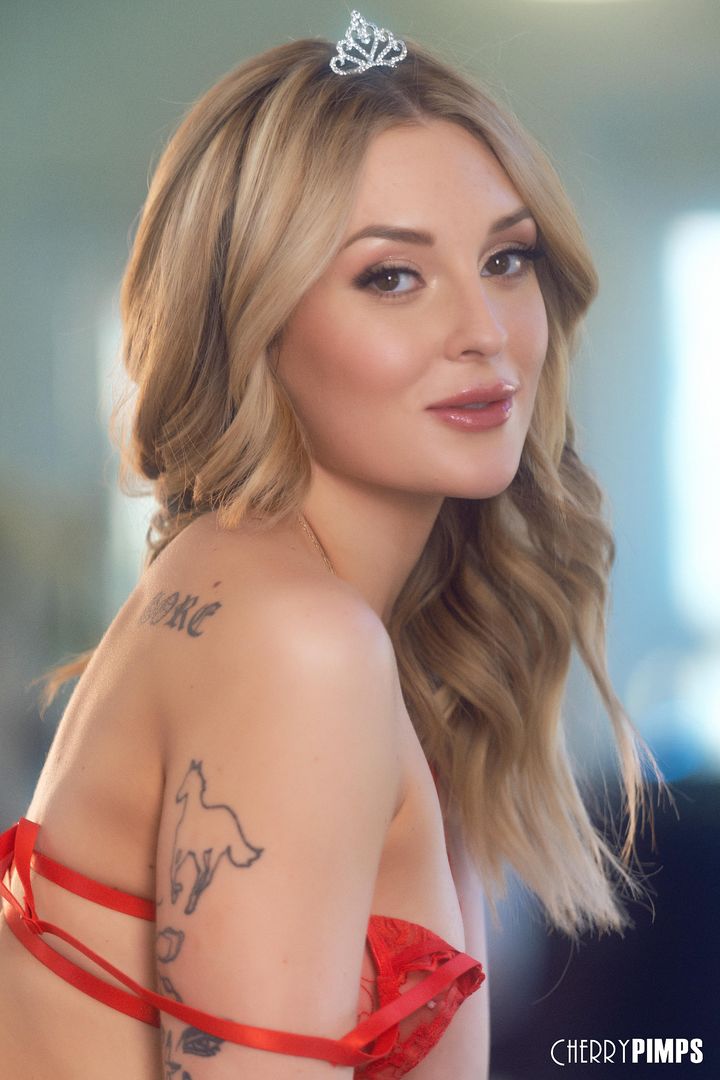 Charlotte Loves Making You Cum To Her JOI