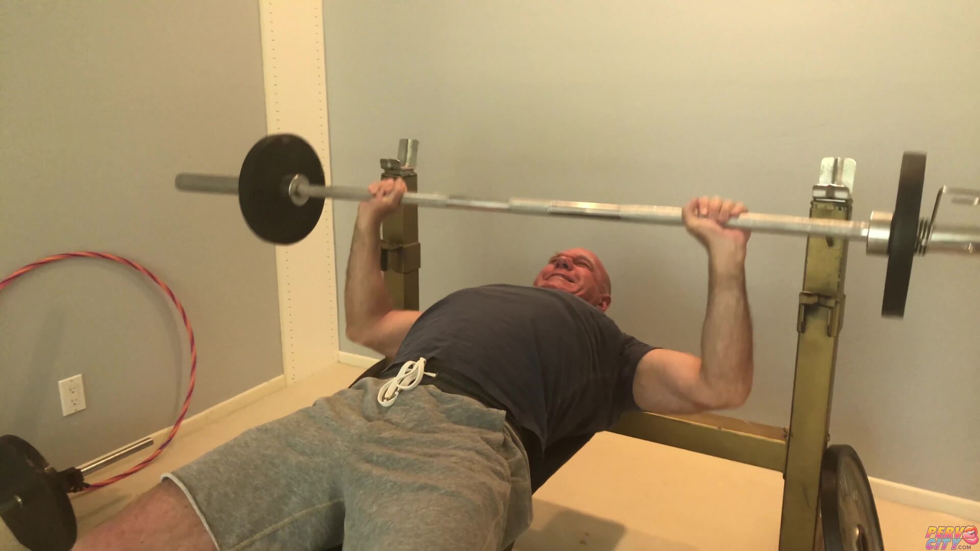 Pumping Muscles and Pumping Pussy