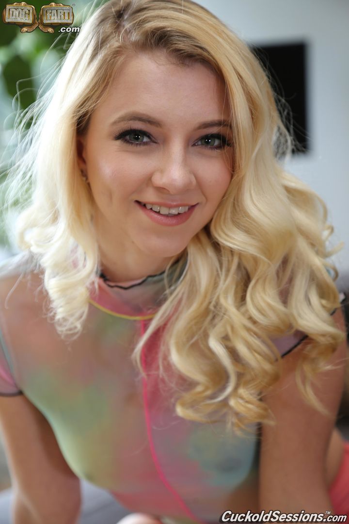 Riley Star-CuckoldSessions