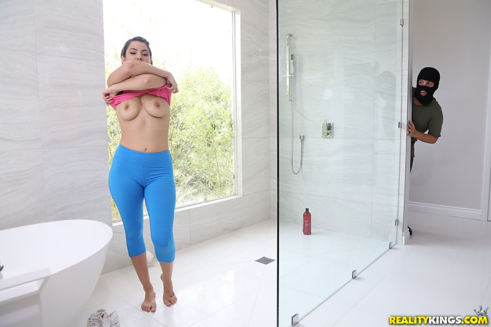 Shower Robber