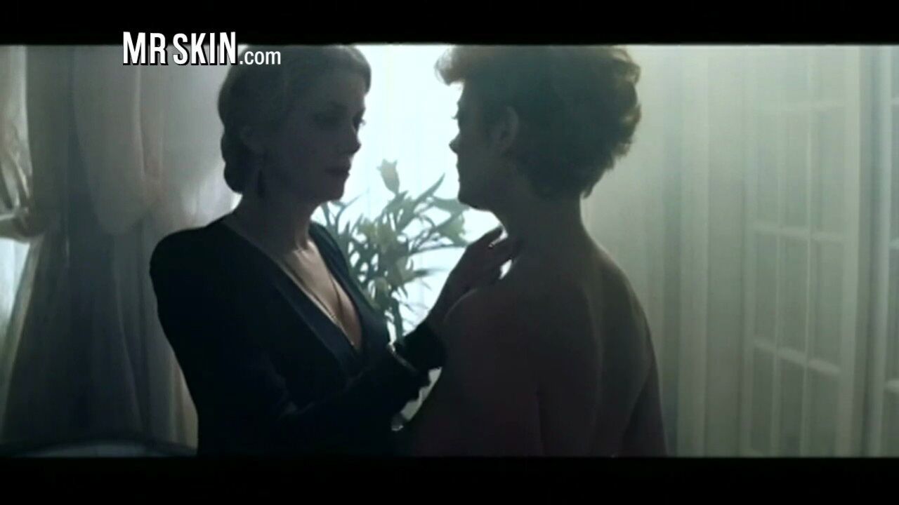 Steamy Lesbian Scenes