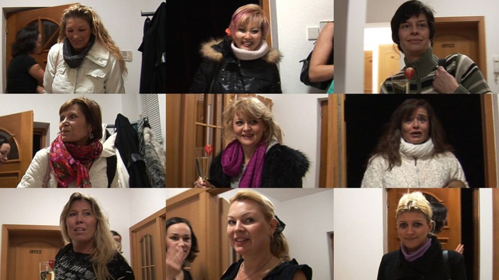 Party with mature women 1