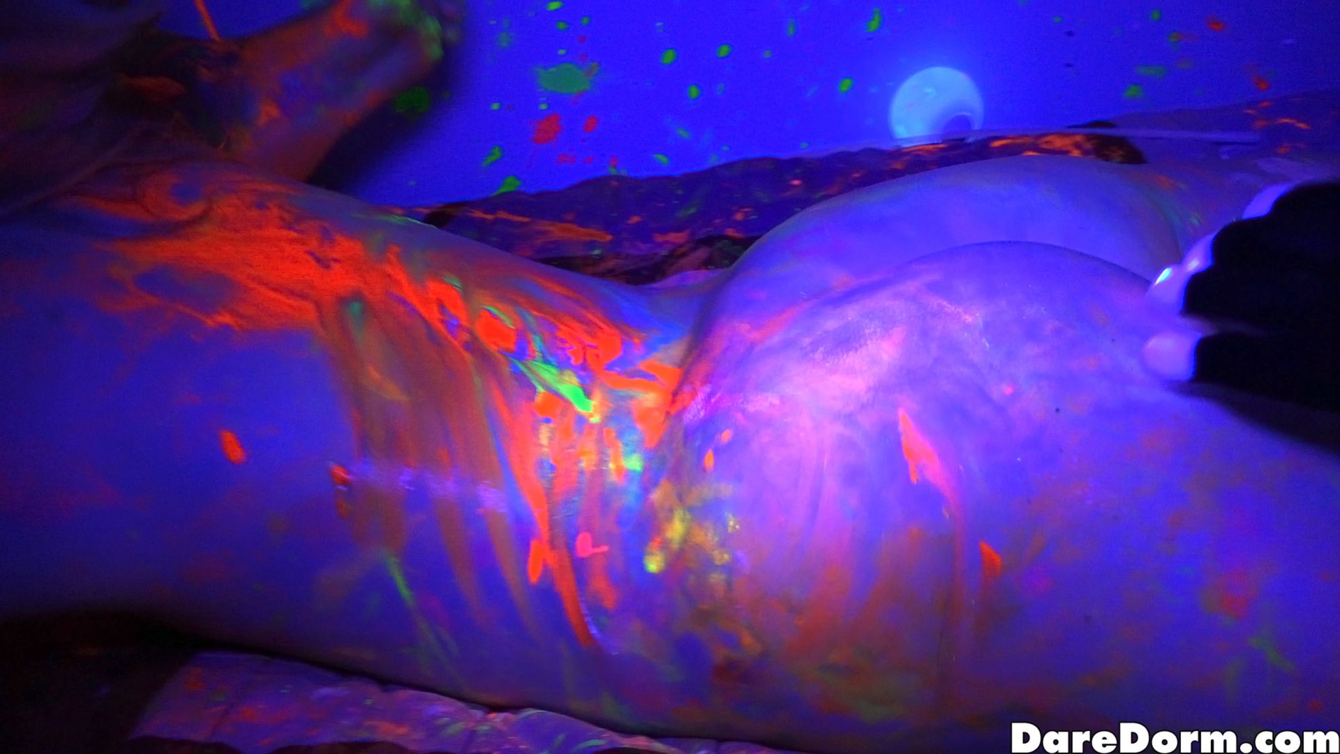 Glow Party