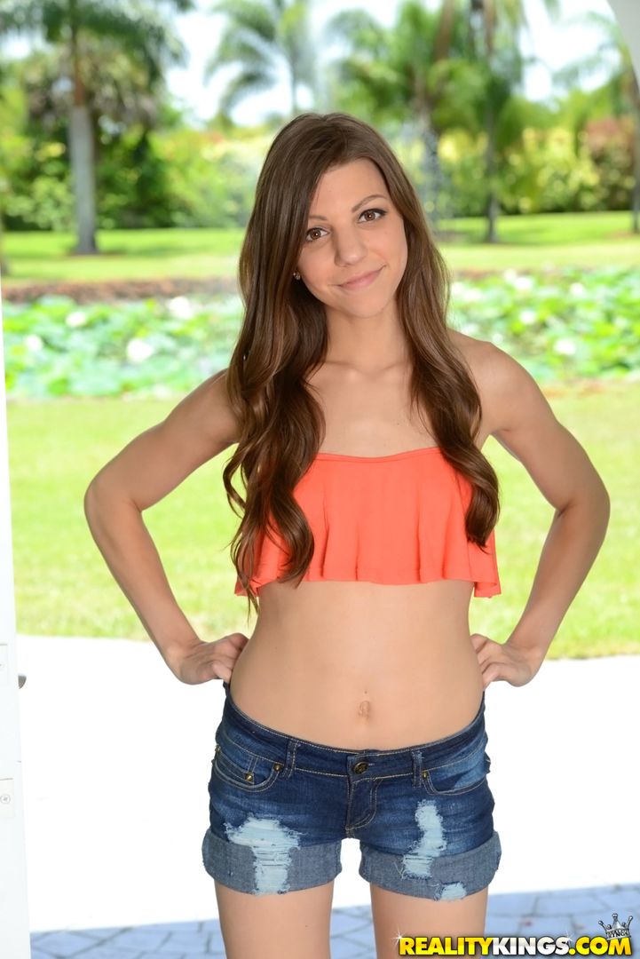 Hot For Hannah