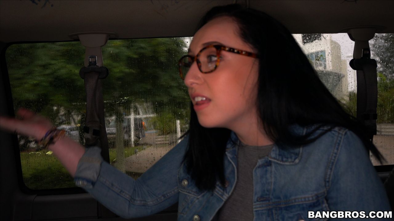 Scarlett's wild ride on the bus
