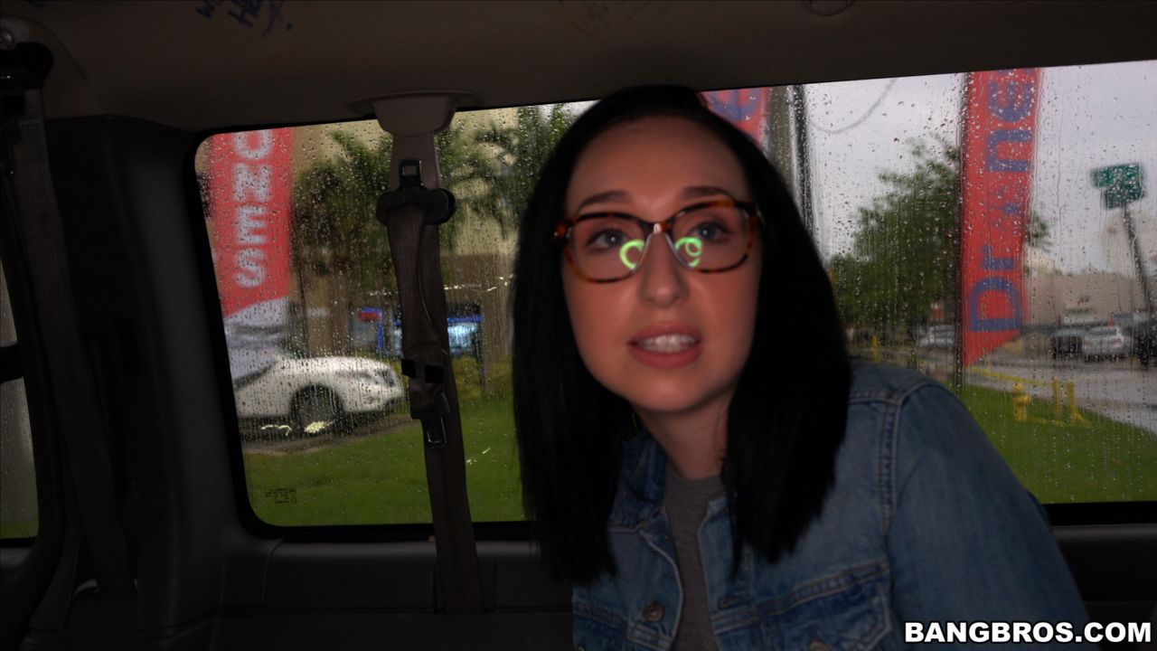 Scarlett's wild ride on the bus
