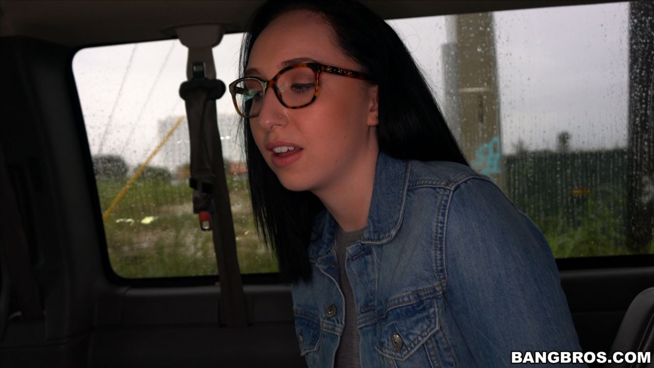 Scarlett's wild ride on the bus