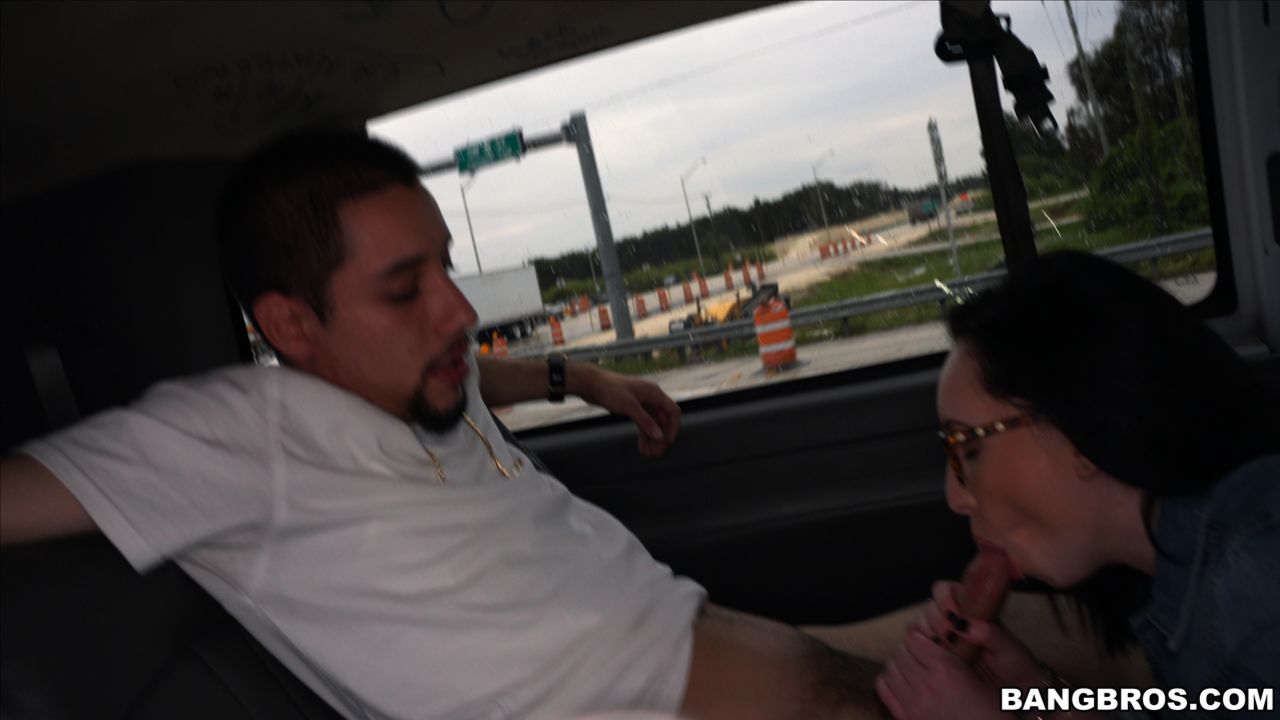 Scarlett's wild ride on the bus