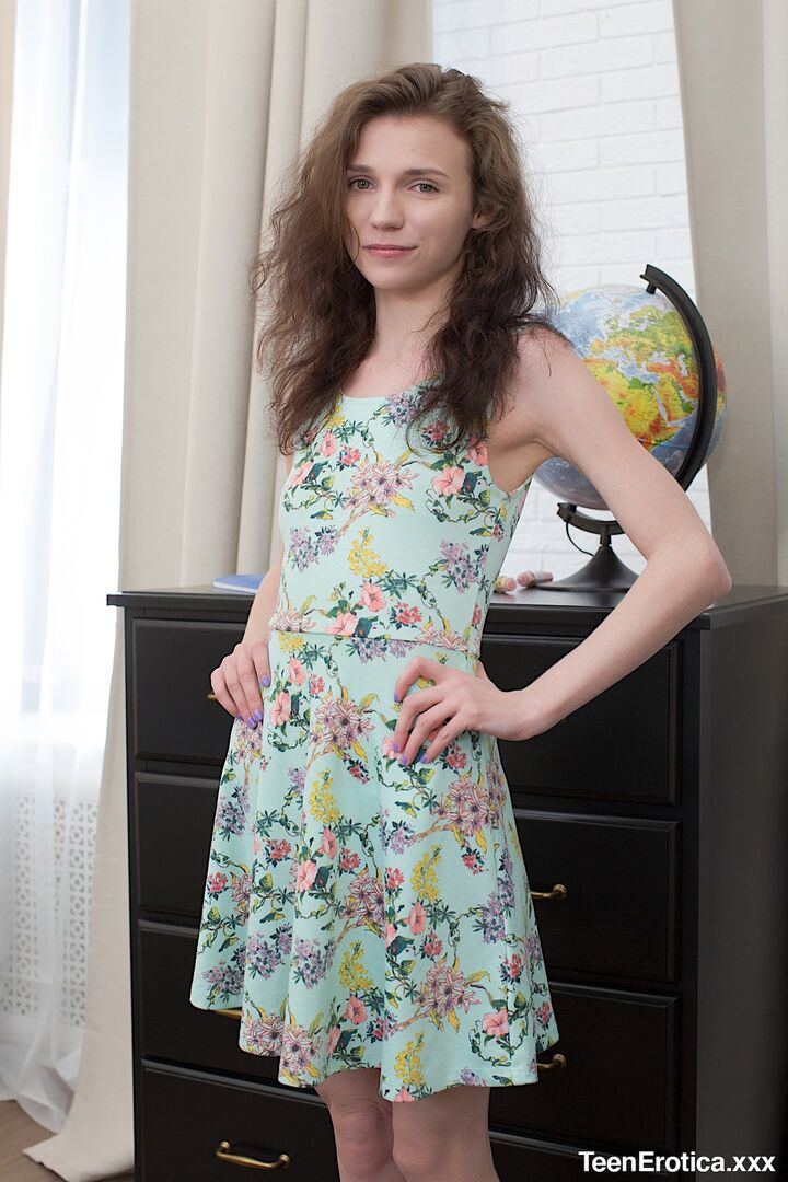 Young Neya Explores A New World of Erotic Pleasure