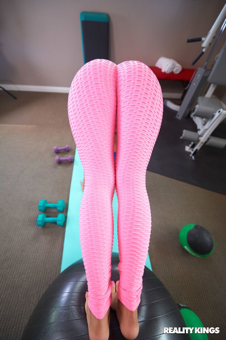 Grabbing Tru's Butt at the Gym