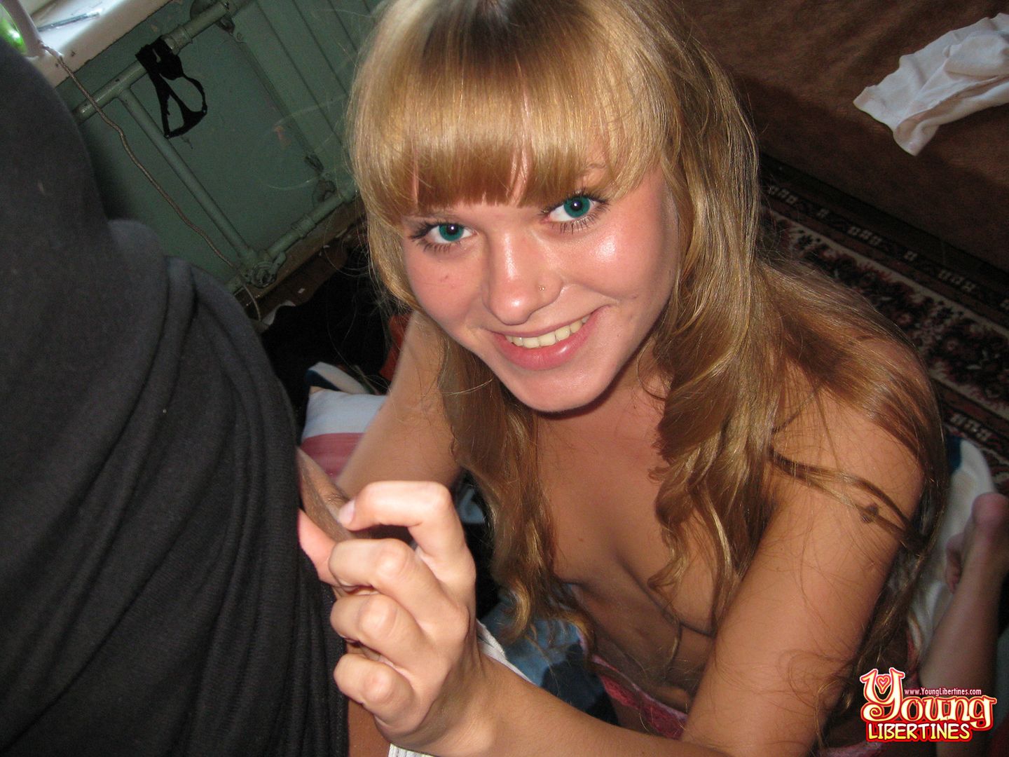 Cheap-ass teeny fucking