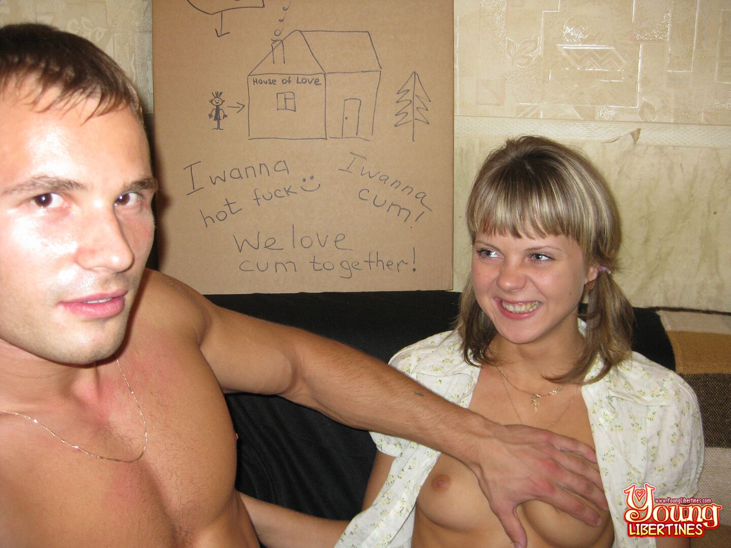PERKY TEEN COCK RIDER