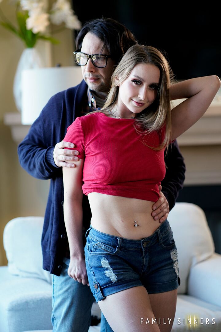 Mixed Family 4 Scene 1