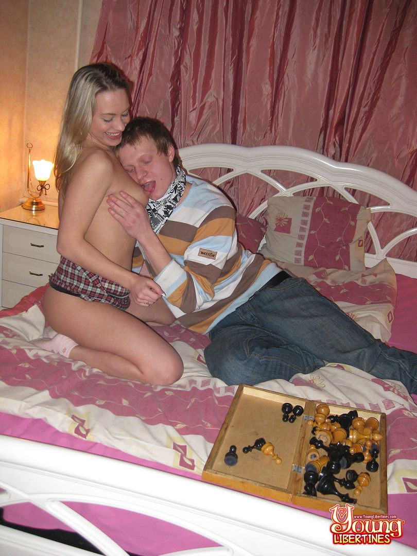 TEENY IN LOVE WITH MY COCK