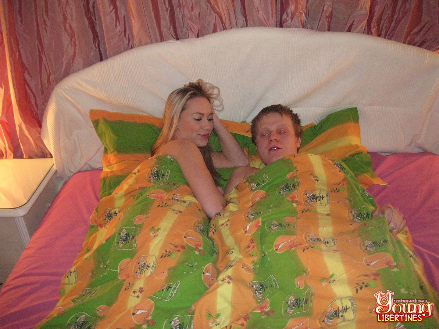 HOT THREESOME WITH GIRLFRIENDS