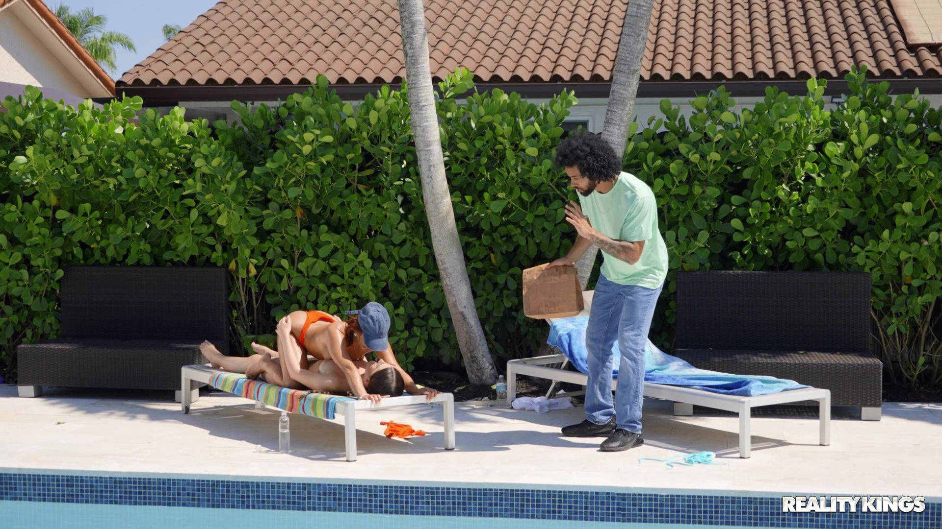 Social Sluts Blow Delivery Guy Underwater