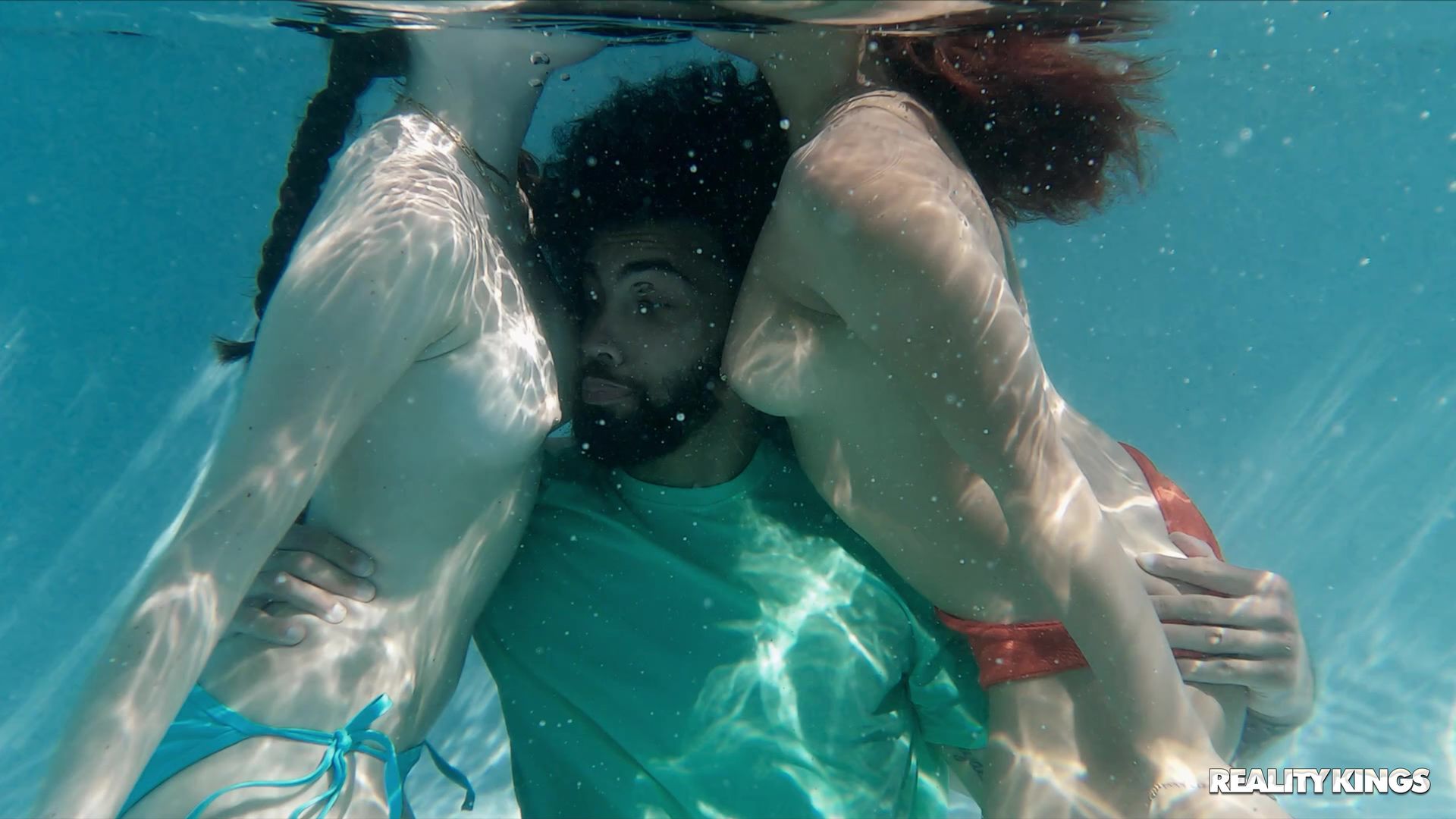 Social Sluts Blow Delivery Guy Underwater
