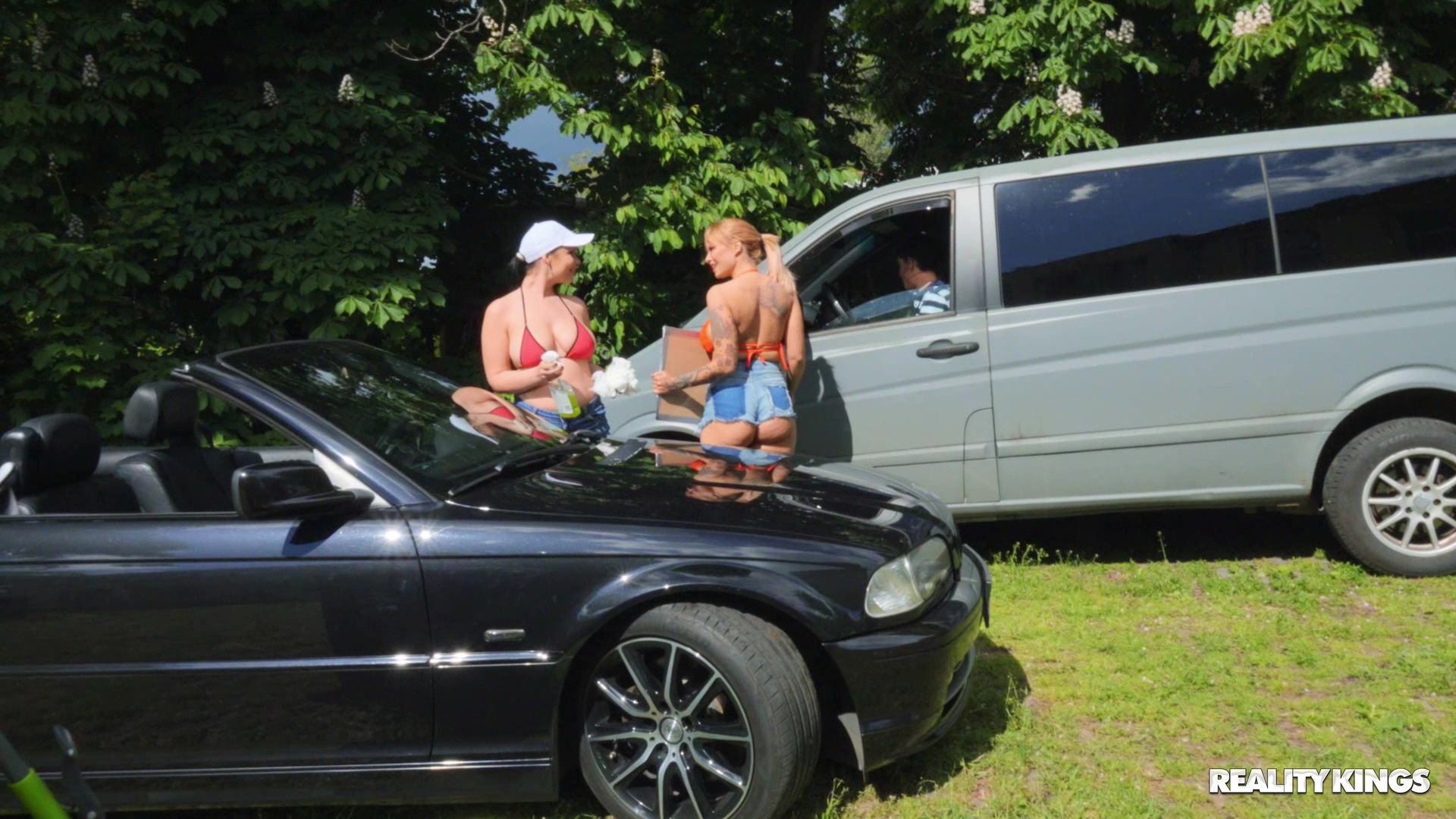 Full Service Car Wash